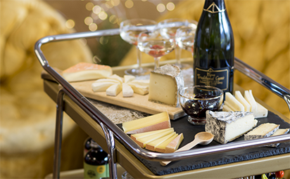 December Happy Hour Sparkles & Artisan Cheese