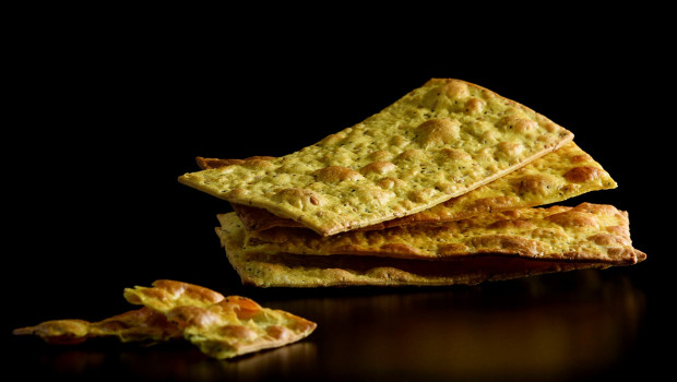 Turmeric and Chia seeds Crackers - Fromagerie Médard